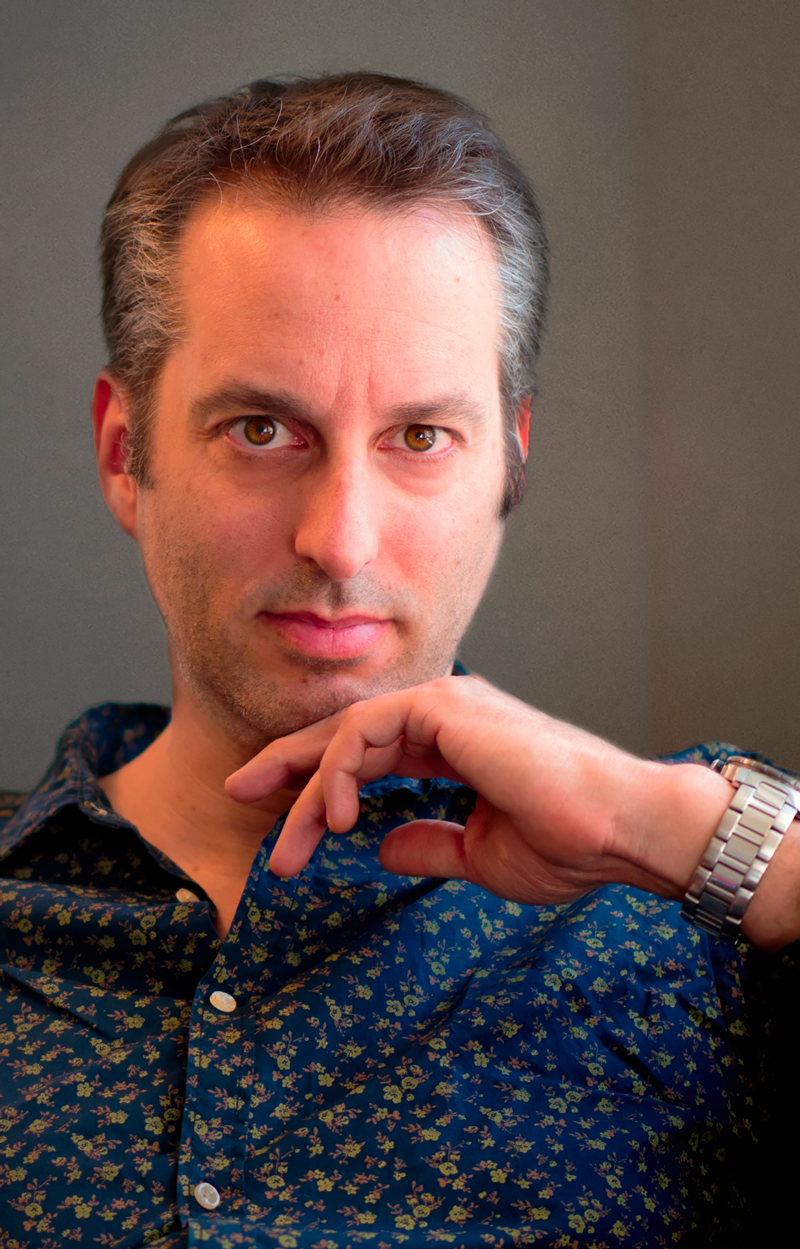 Portrait de Julien Opoix